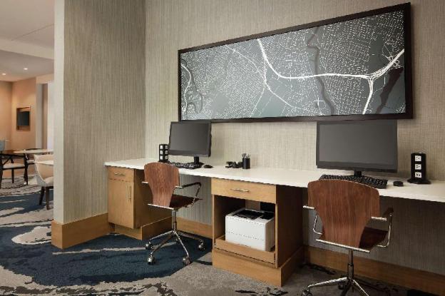 hampton inn and suites teaneck glenpointe