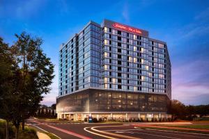 hampton inn and suites teaneck glenpointe