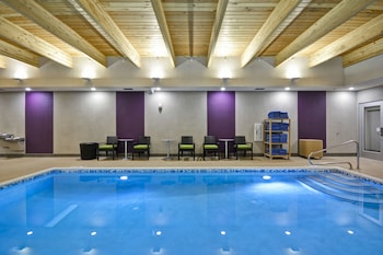 home2 suites by hilton stow