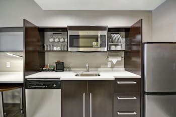 home2 suites by hilton stow
