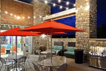 home2 suites by hilton stow