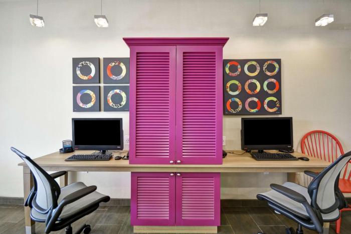 home2 suites by hilton stow