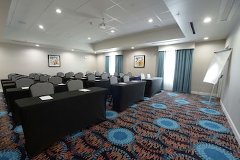 hampton inn and suites oklahoma city quail springs