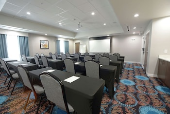 hampton inn and suites oklahoma city quail springs