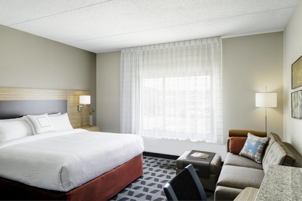 towneplace suites by marriott kansas city at briarcliff