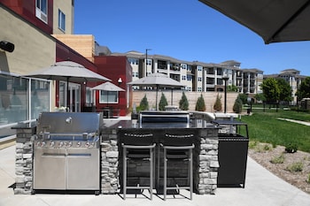 towneplace suites by marriott kansas city at briarcliff