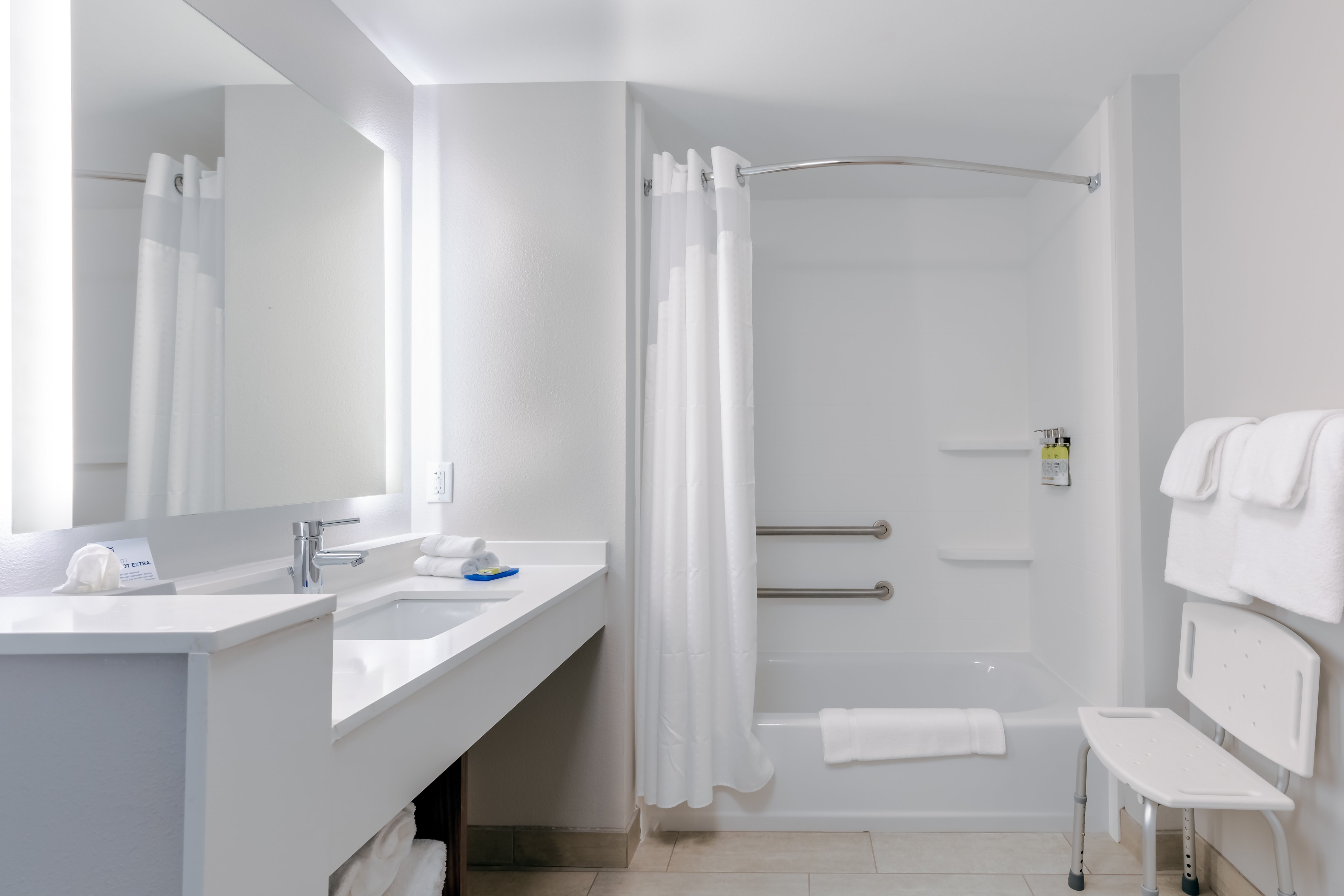 holiday inn express calhoun south by ihg