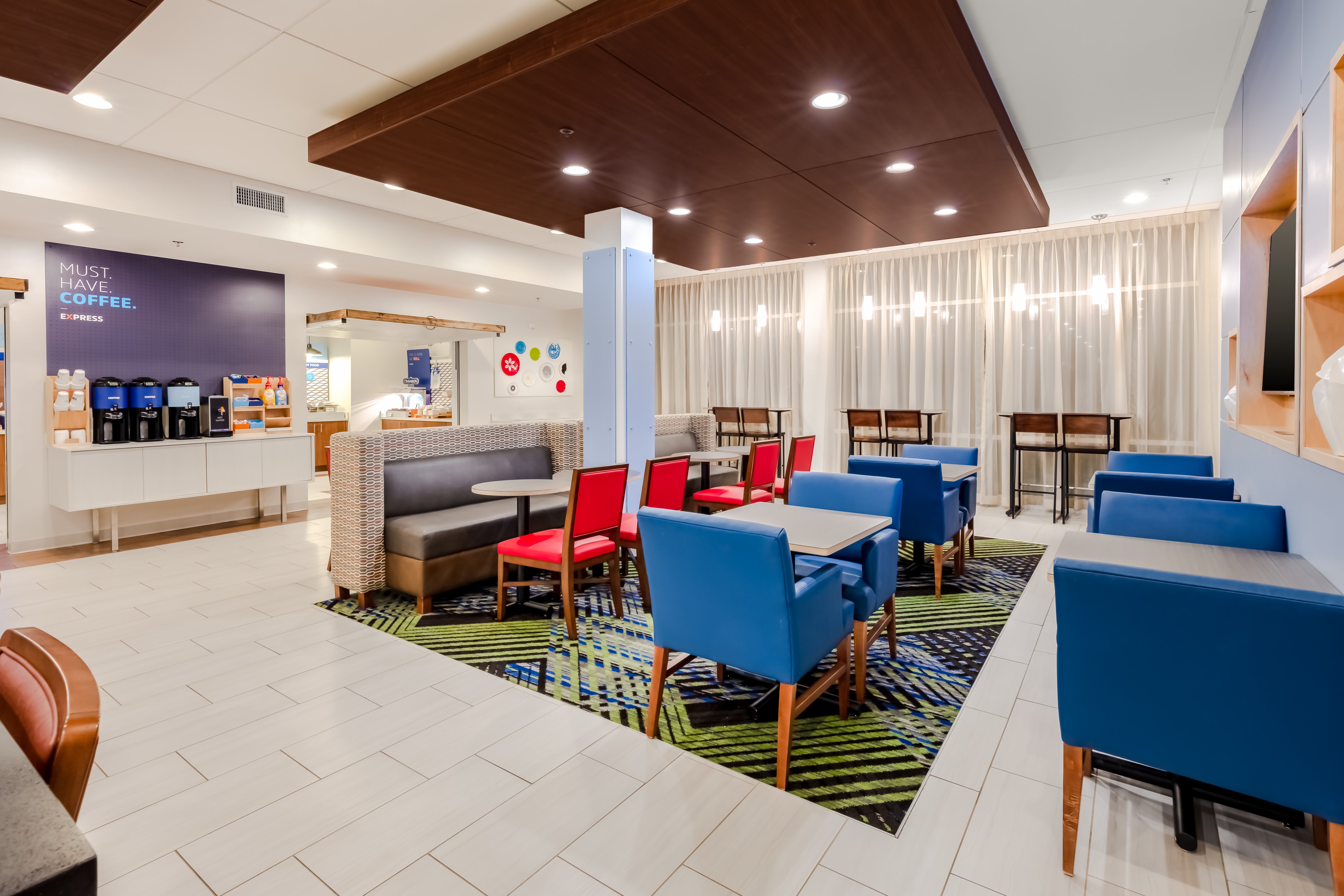 holiday inn express calhoun south by ihg