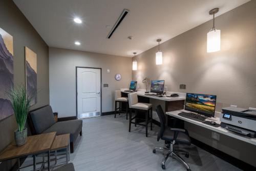 staybridge suites houston east baytown by ihg