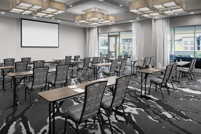 hilton garden inn charlotte waverly nc