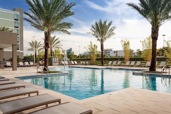 springhill suites by marriott orlando at millenia