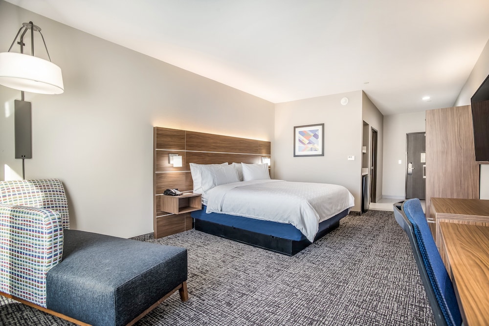 holiday inn express and suites east tulsa catoosa