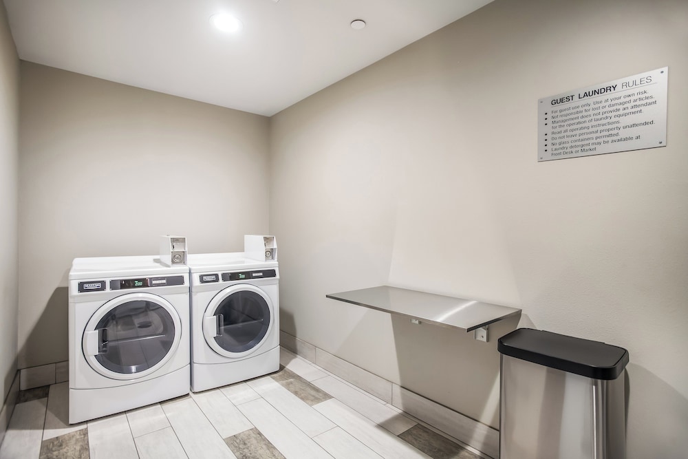 holiday inn express and suites east tulsa catoosa