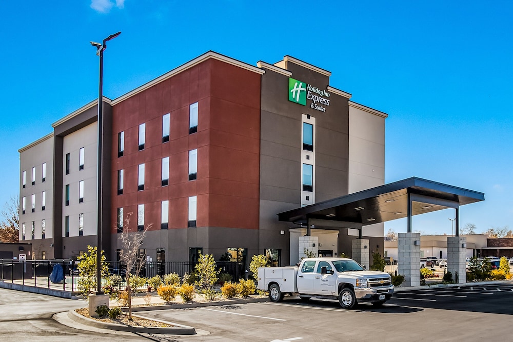 holiday inn express and suites east tulsa catoosa
