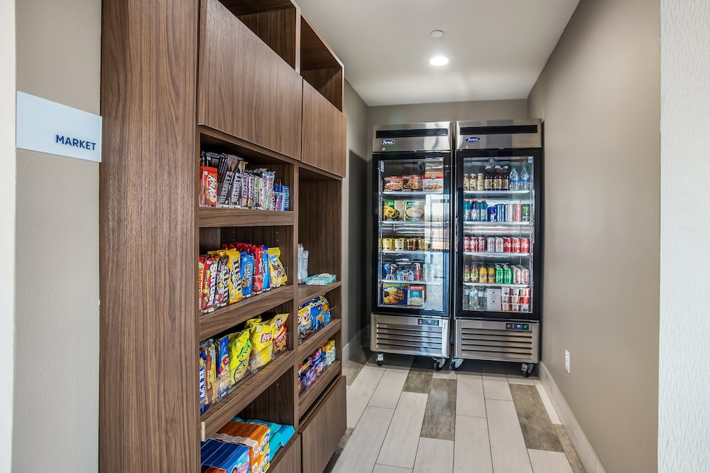 holiday inn express and suites east tulsa catoosa