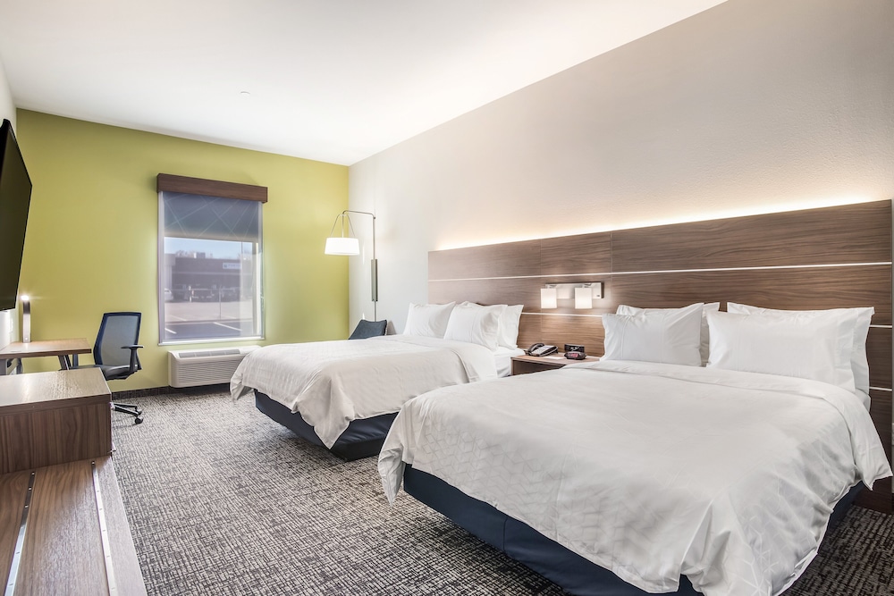 holiday inn express and suites east tulsa catoosa