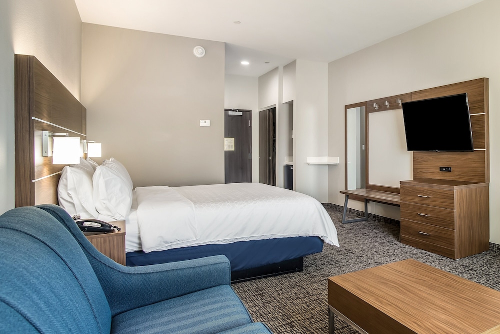 holiday inn express and suites east tulsa catoosa