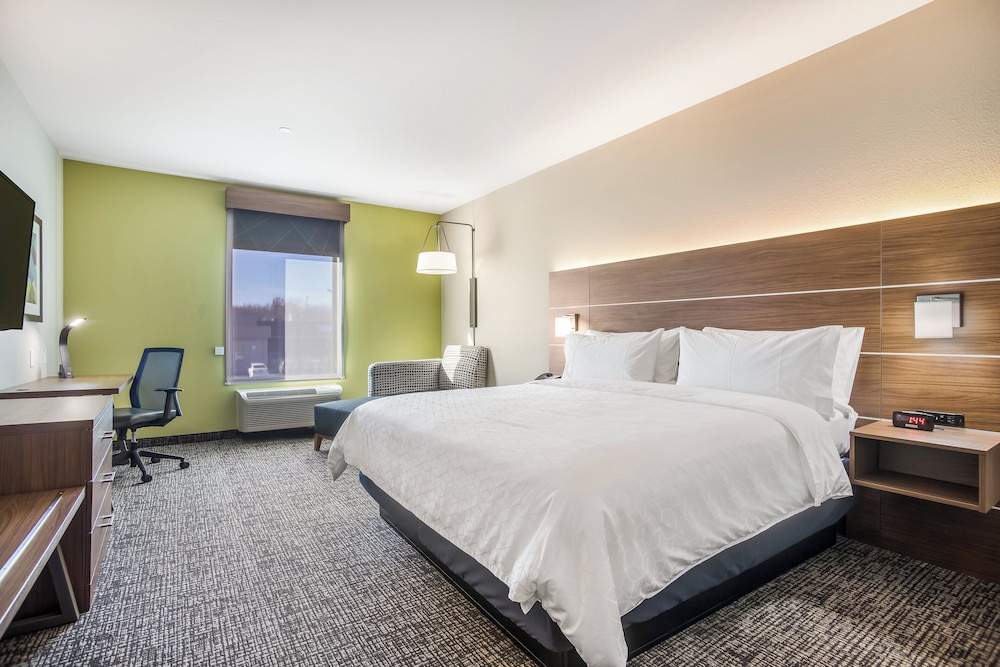 holiday inn express and suites east tulsa catoosa