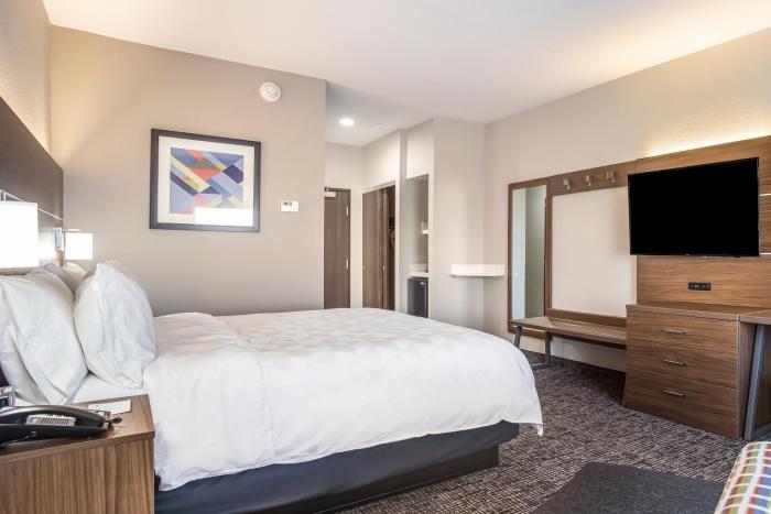 holiday inn express and suites east tulsa catoosa