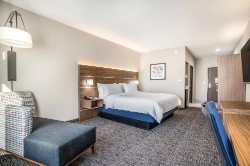 holiday inn express and suites east tulsa catoosa