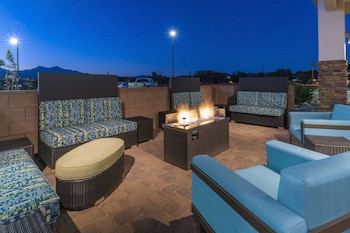 home2 suites by hilton kingman