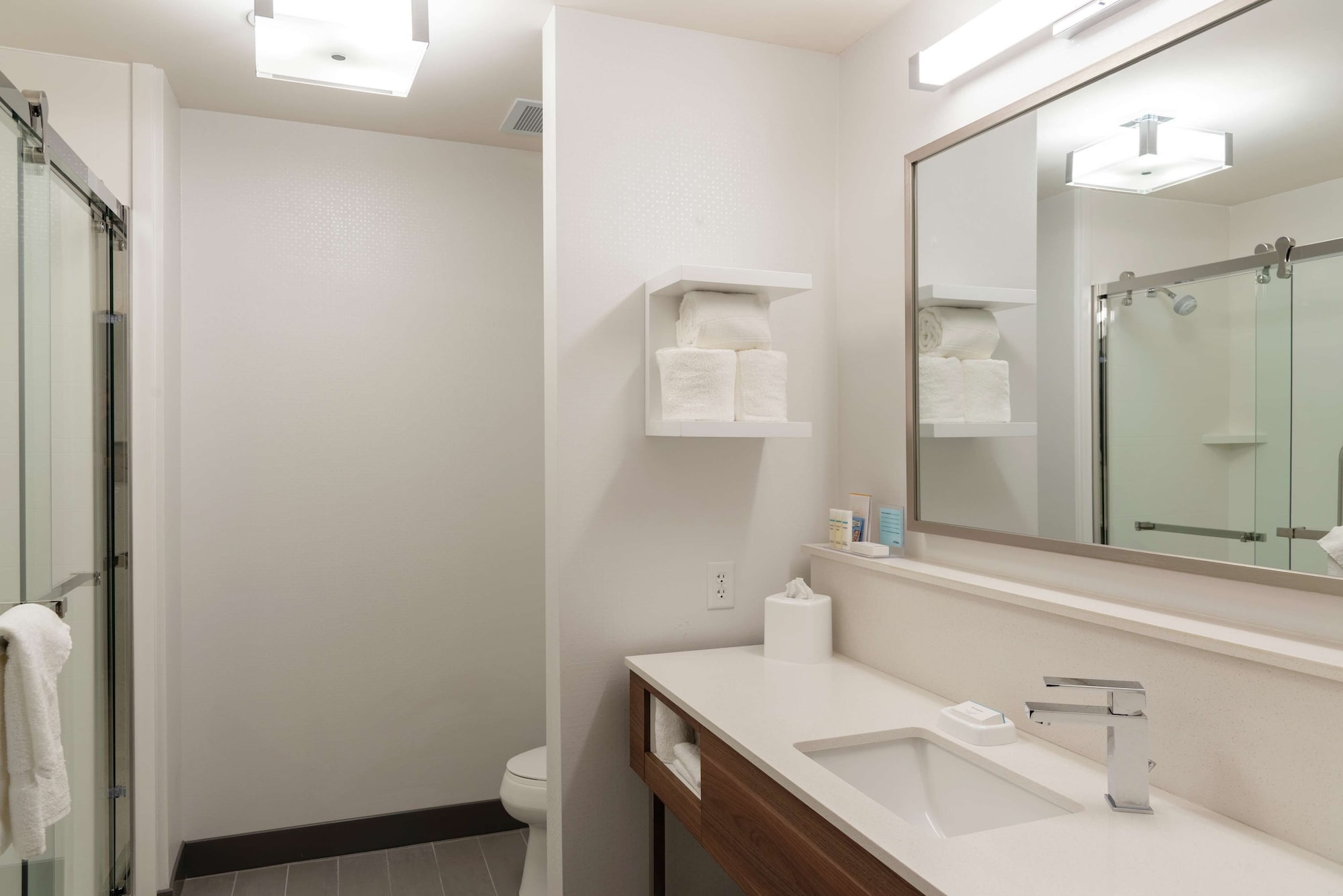 hampton inn and suites xenia dayton