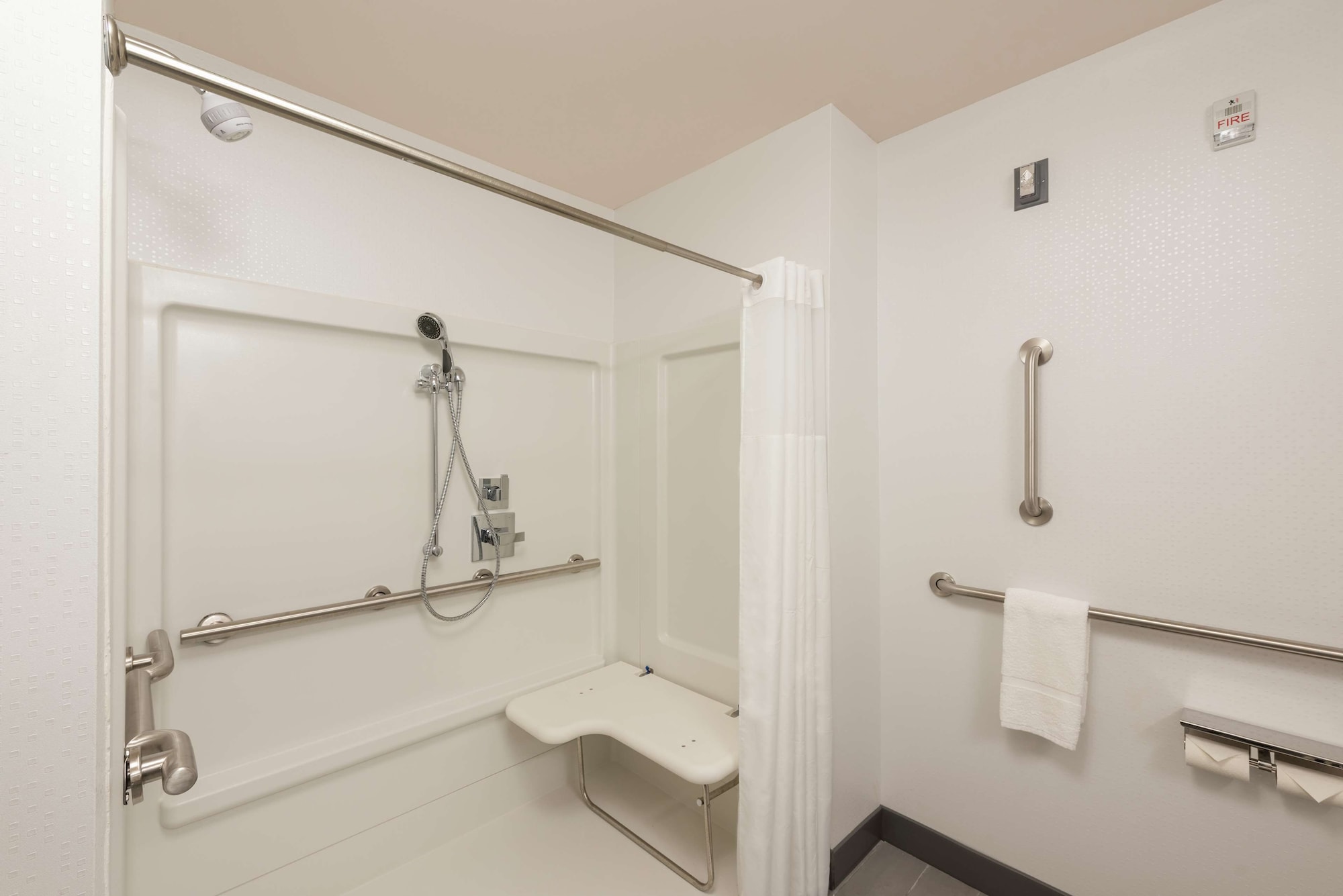 hampton inn and suites xenia dayton