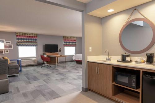hampton inn and suites xenia dayton