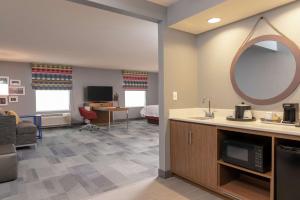 hampton inn and suites xenia dayton