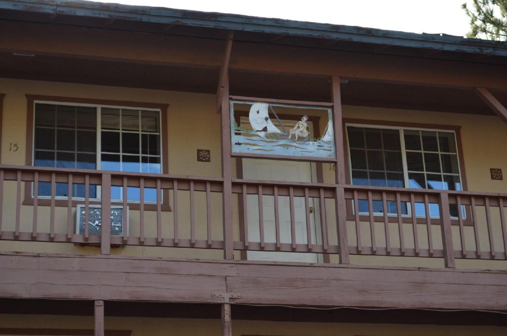 Deep Creek Motel,Big Bear>>Arrowbear Lake,2 star