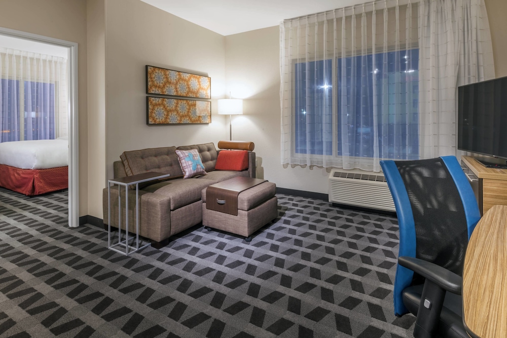 towneplace suites by marriott hays
