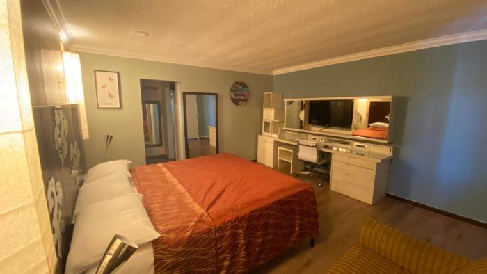 orange villa park motel