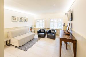 Les Douvres Hotel,Near Saints Bay Beach,3 star