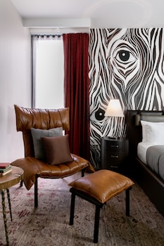 bobby hotel