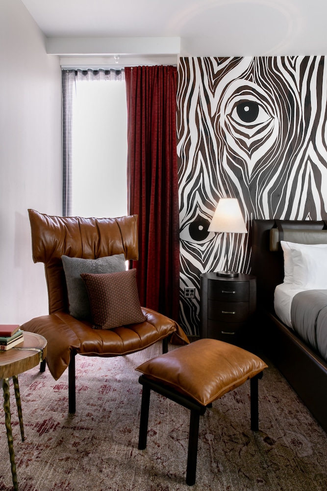bobby hotel