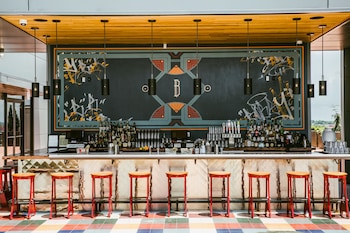 bobby hotel