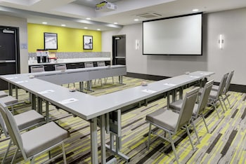 hampton inn and suites irvine orange county airport