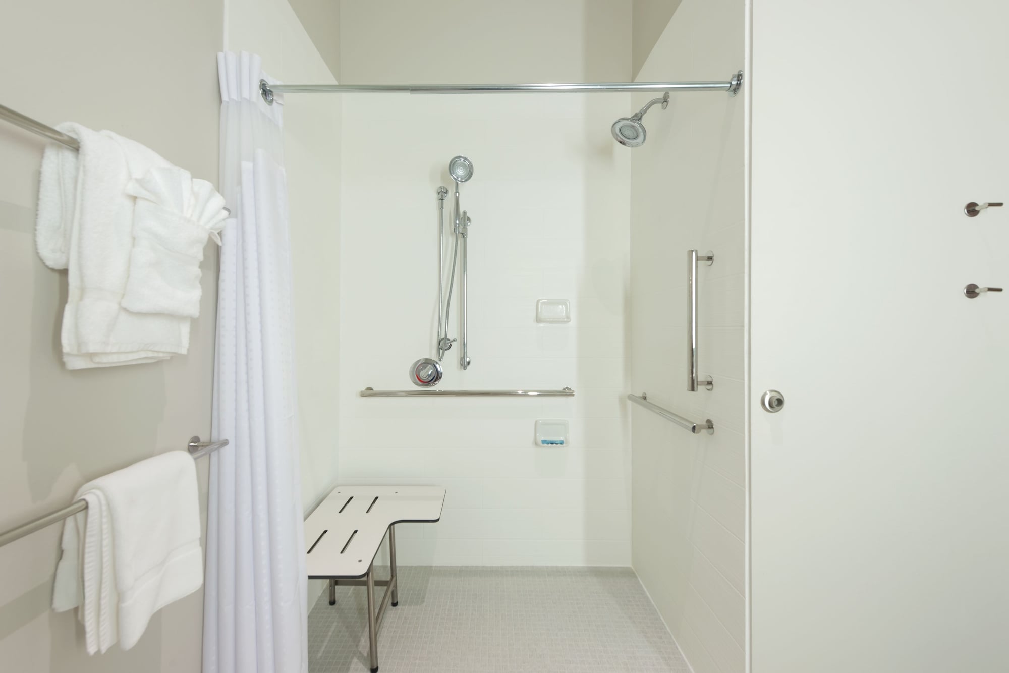holiday inn express and suites st louis chesterfield by ihg