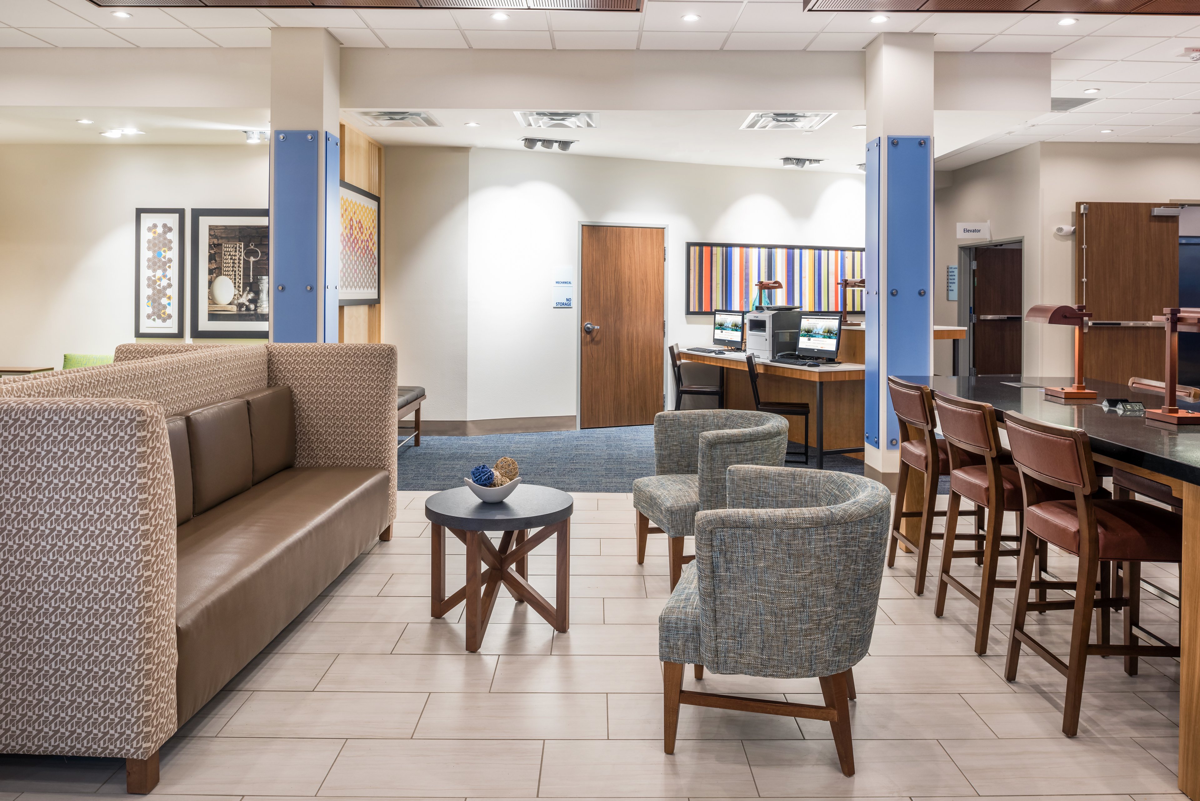 holiday inn express and suites st louis chesterfield by ihg