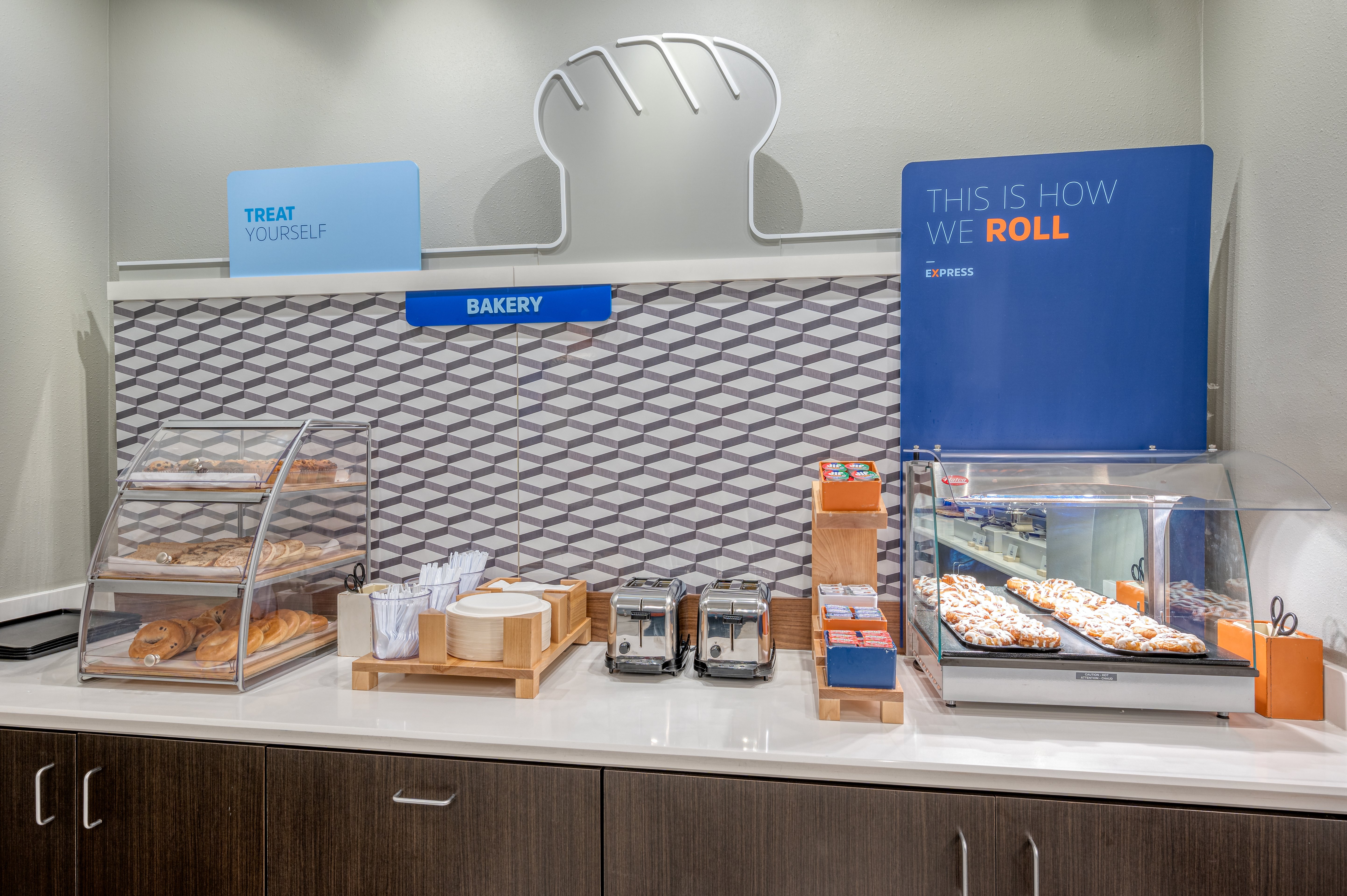 holiday inn express and suites st louis chesterfield by ihg