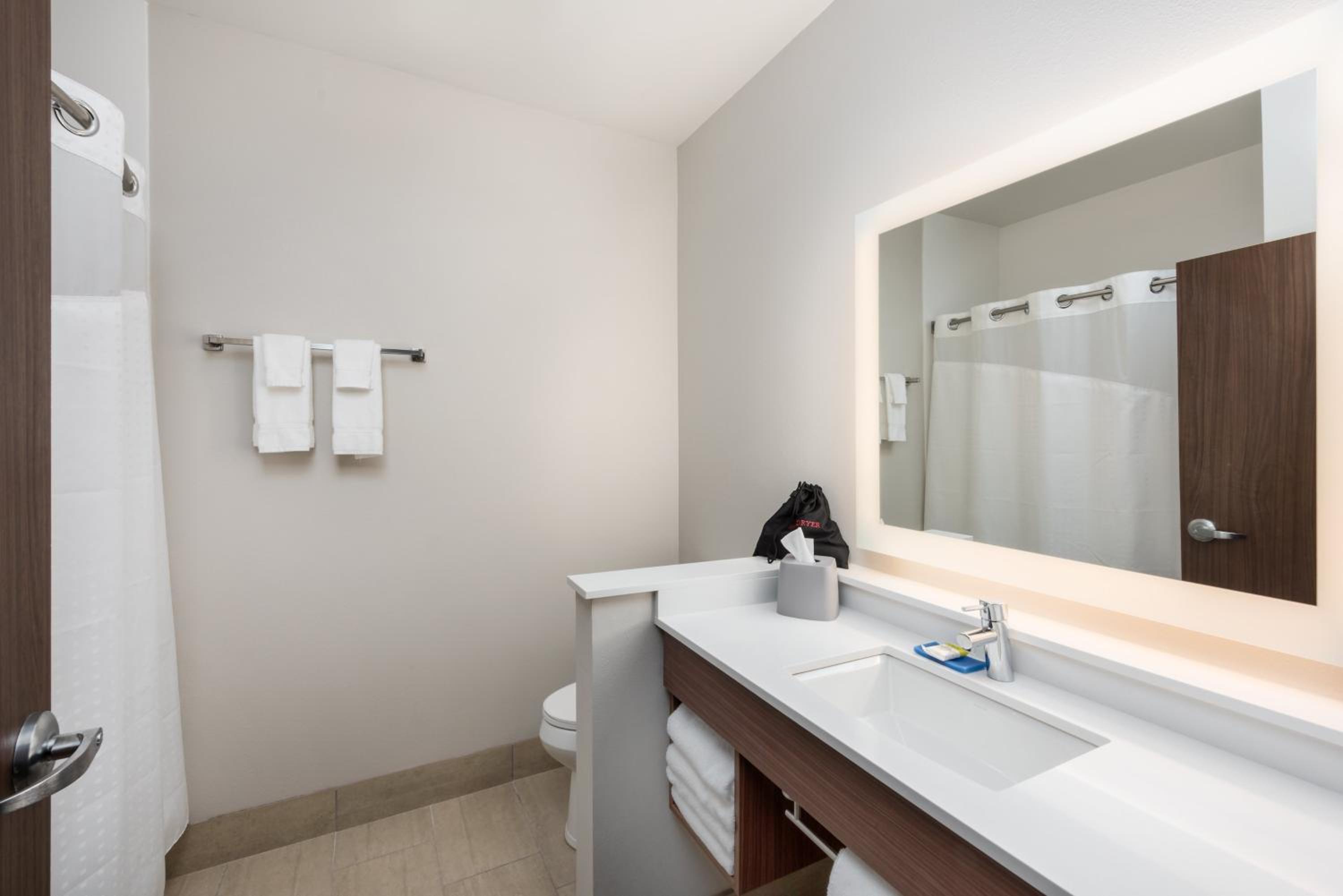holiday inn express and suites st louis chesterfield by ihg