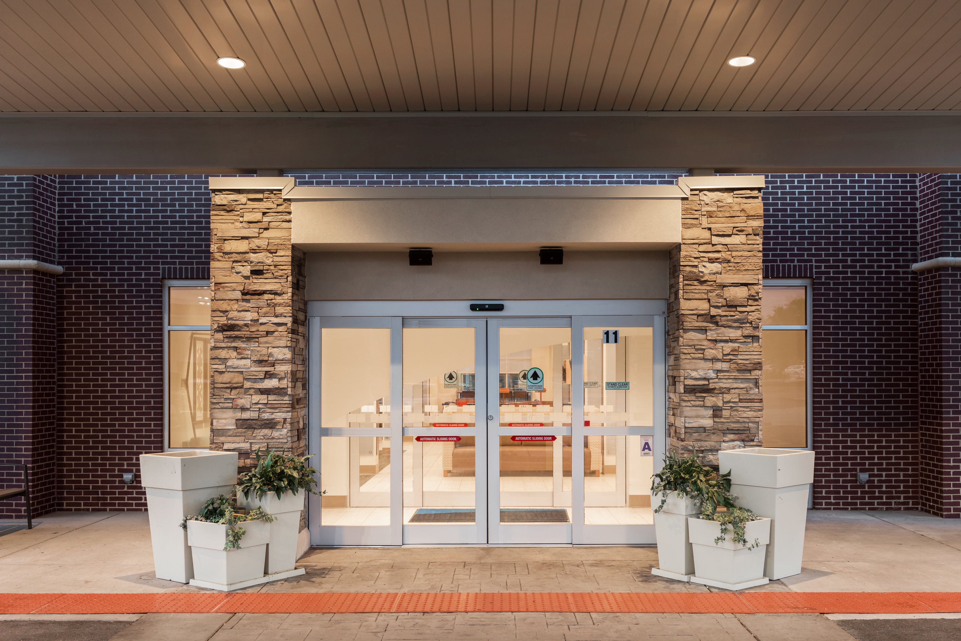 holiday inn express and suites st louis chesterfield by ihg