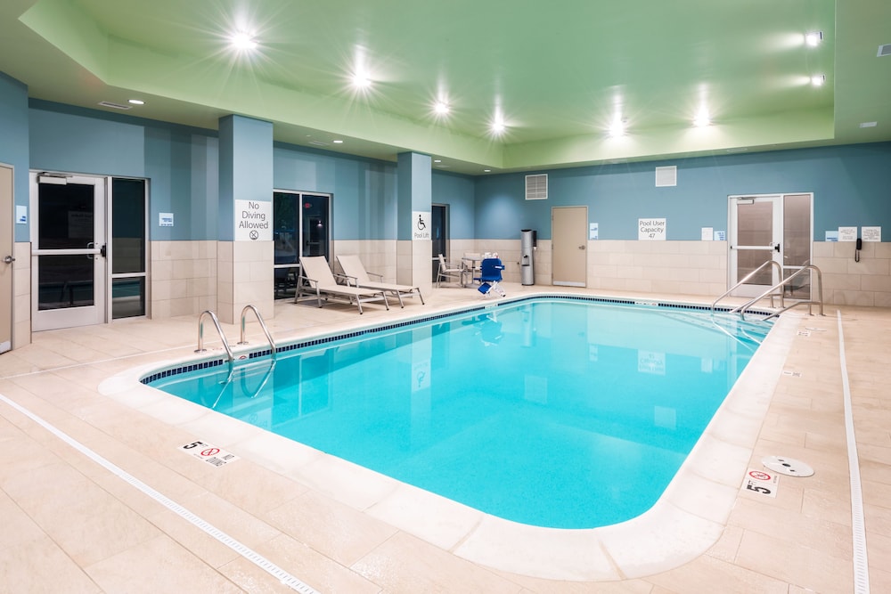 holiday inn express and suites st louis chesterfield by ihg