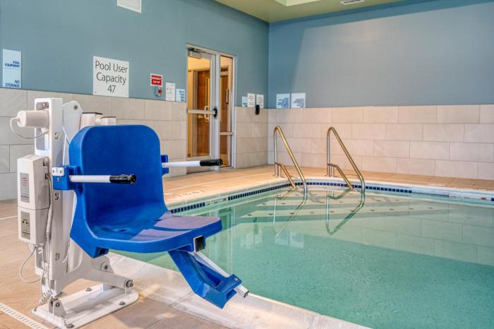 holiday inn express and suites st louis chesterfield by ihg