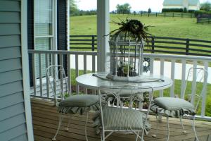 pillow and paddock bandb