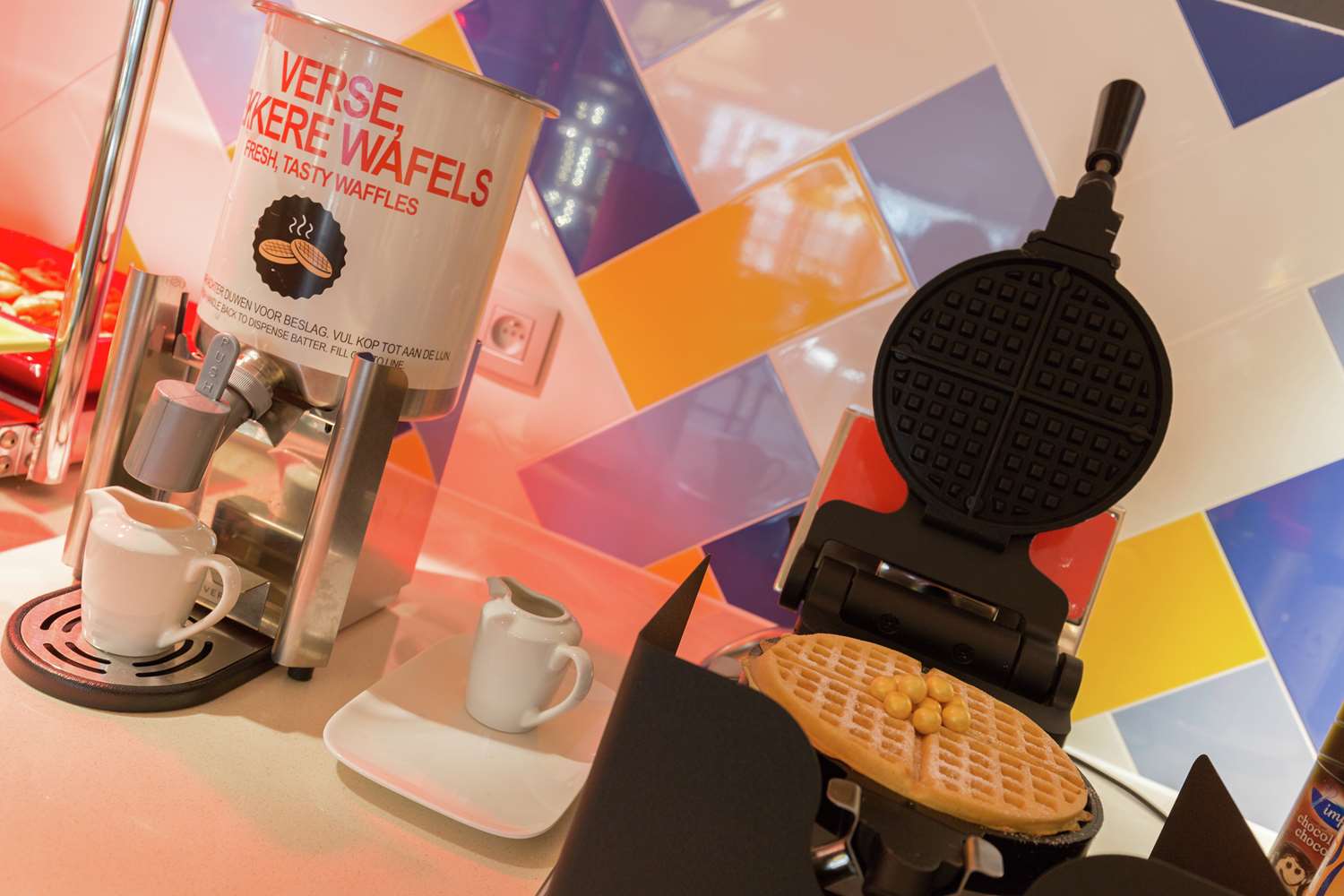 hampton by hilton antwerp central station