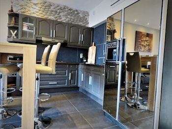 villa einstein apartments