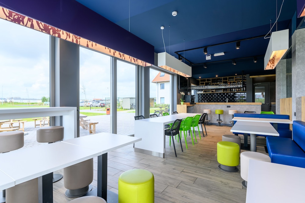 ibis budget oostende airport