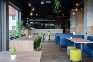 ibis budget oostende airport