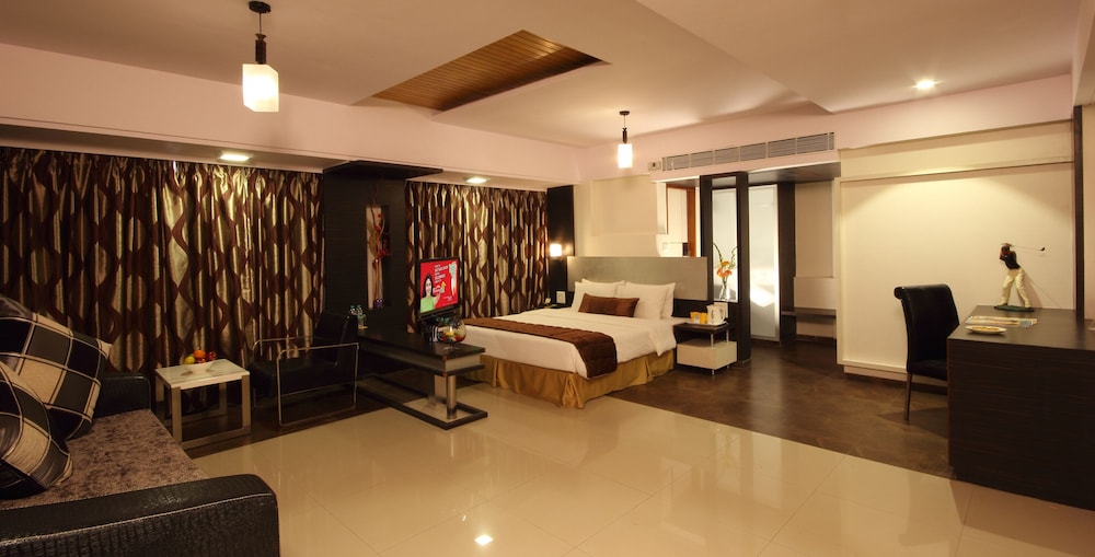 keys select by lemon tree hotels nestor mumbai